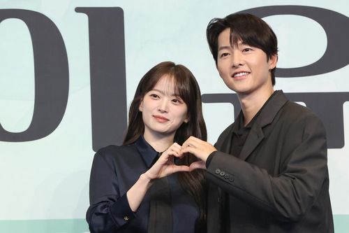 'My Youth': Song Joong Ki trở lại màn ảnh nhỏ sau chuỗi thất bại
