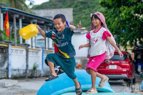 Bình yên làng chài Ninh Vân