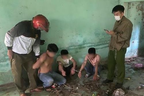 Liên tục bắt 'ma'