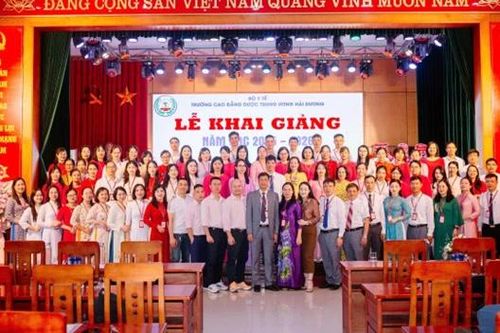 Trường Cao đẳng Dược Trung ương Hải Dương Khai giảng năm học 2025 – 2026