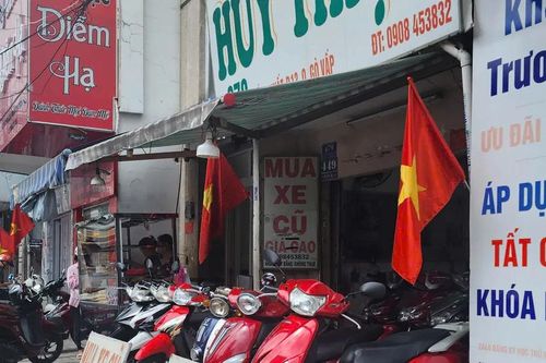 Đìu hiu thị trường xe máy xăng