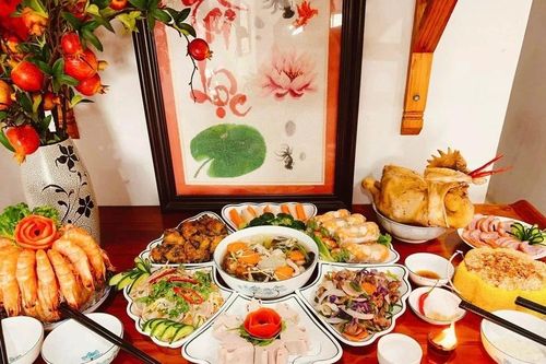 Dịch vụ hút khách bậc nhất ngày Rằm tháng 7