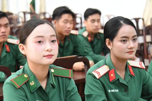 An Giang gặp mặt, động viên cán bộ, chiến sĩ diễu binh, diễu hành tại A80