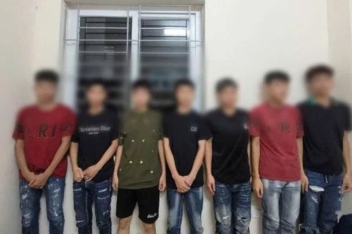 Tạm giữ hình sự 11 đối tượng mang hung khí đánh nhau