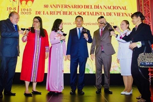 Chiêu đãi trọng thể nhân kỷ niệm 80 năm Quốc khánh 2/9 tại Venezuela