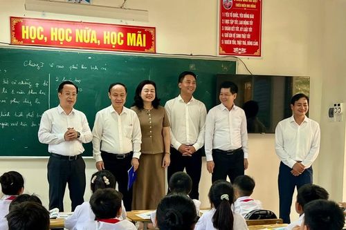 Bài học sau lễ khai giảng đặc biệt ở xã đảo duy nhất của Thủ đô