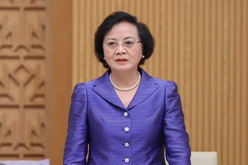 Báo cáo Bộ Chính trị việc điều chỉnh lương, phụ cấp