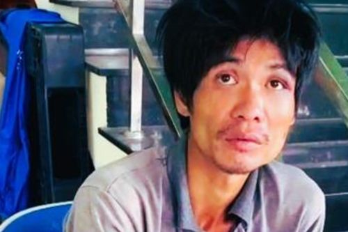 Đối tượng 'ngáo đá' cầm dao tự chế chém Thượng úy công an giữa phố