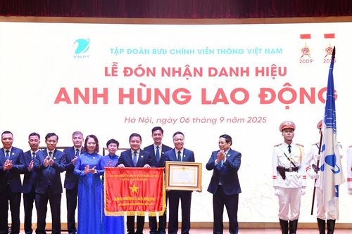 Thủ tướng: 'VNPT phải có tầm nhìn xa, trông rộng, nghĩ sâu, làm lớn'
