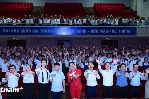 Sinh viên Việt Nam hào hứng với cuộc thi về AI