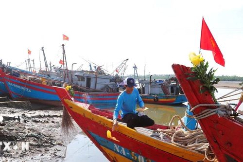 Nghệ An: Độc đáo phong tục cúng rằm tháng Bảy ở những miền chân sóng