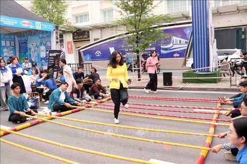 Khai mạc lễ hội giao lưu hữu nghị Việt Nam - Hoa Kỳ