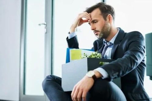 Đàn ông sau 35 tuổi dễ kiệt quệ tài chính nếu không thay đổi 5 khoản chi này
