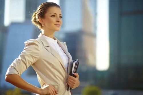 7 bí quyết quản lý tài chính giúp phụ nữ thành công giữ vững phong độ và tự do kinh tế