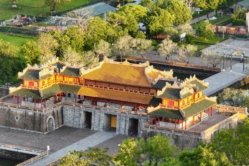 Những địa điểm thơ mộng không thể bỏ qua khi đến Huế