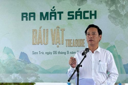 Ra mắt sách ảnh 'Báu vật - Treasure' về bán đảo Sơn Trà