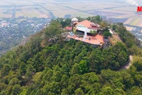 Chuyện kể trên đỉnh Ba Thê