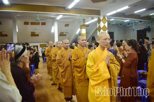 Cảm niệm vu lan: Báo hiếu không có mùa