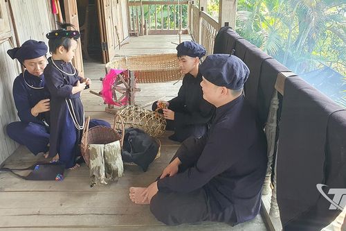 Trao truyền những phong tục đẹp