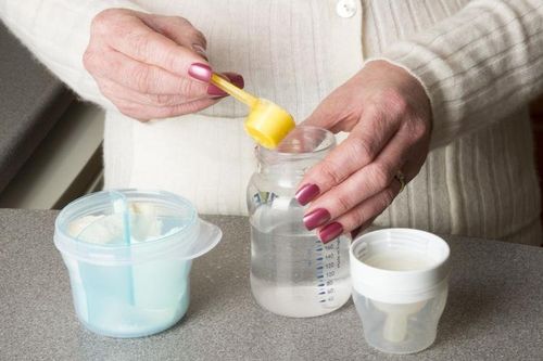 Hà Nội tăng cường kiểm tra sản xuất, kinh doanh và quảng cáo sản phẩm dinh dưỡng cho trẻ nhỏ