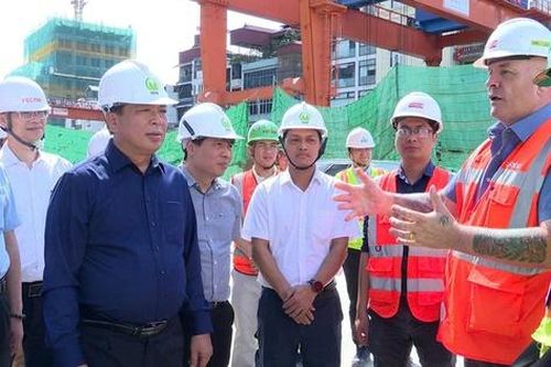 Minister Tran Hong Minh urges acceleration of Nhon–Hanoi Station metro tunnel project