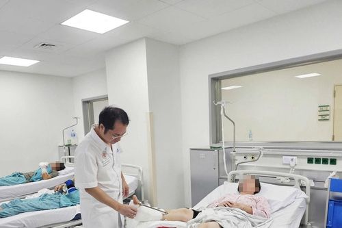Nối lại cẳng chân thành công sau 9 giờ đứt rời