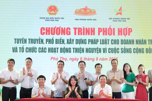 Văn phòng Quốc hội, Đoàn đại biểu Quốc hội tỉnh Phú Thọ, Hội Doanh nhân trẻ tỉnh Phú Thọ ký chương trình phối hợp hoạt động
