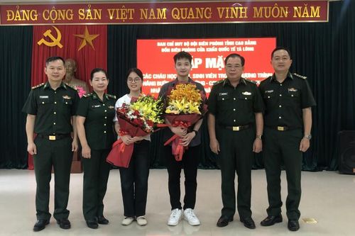 Ấm áp tình cha nuôi Biên phòng - nâng bước học trò nghèo đến giảng đường quốc tế