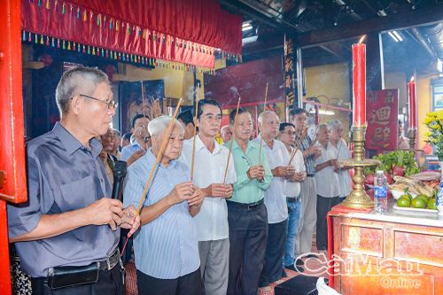 Lễ cúng Rằm tháng Bảy của người Hoa