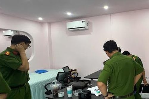 Công an TPHCM khởi tố nhóm đối tượng hoạt động thẩm mỹ 'chui' hút mỡ cho 500 khách hàng, thu lợi 10 tỷ đồng