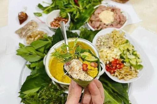 Hấp dẫn gỏi cá mè Quan Sơn