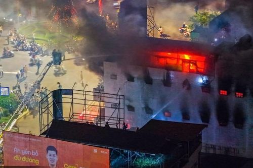 Khánh Hòa: Hỏa hoạn thiêu rụi nhiều tài sản trong căn nhà 4 tầng ở phường Nha Trang