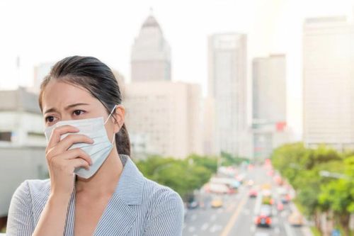 Làm gì khi mắc chứng ho khan?