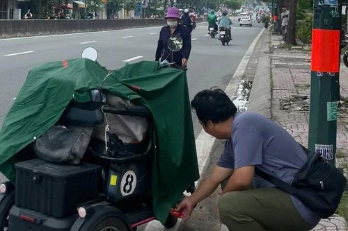 Người đàn ông tử vong bất thường trong lúc đi bán vé số