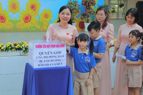 Khi khai giảng không còn hoa