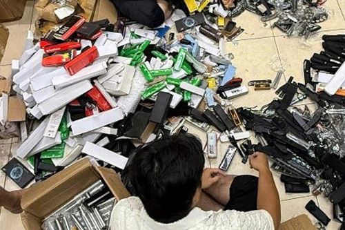 Công an Hà Nội triệt phá đường dây rao bán vũ khí trên mạng