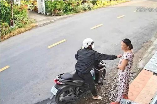 Cướp giật dây chuyền vàng rồi đem bán, chưa kịp tiêu xài thì bị bắt