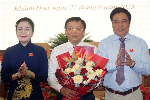 Phê chuẩn Phó Chủ tịch UBND tỉnh Khánh Hòa