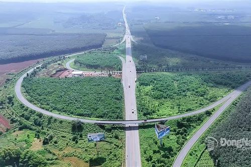 Bàn giao mặt bằng Dự án Đường cao tốc Dầu Giây - Tân Phú trong tháng 10-2025