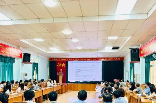 Gia Lai: Trên 100 y, bác sĩ tập huấn Ứng dụng ChatGPT trong y khoa