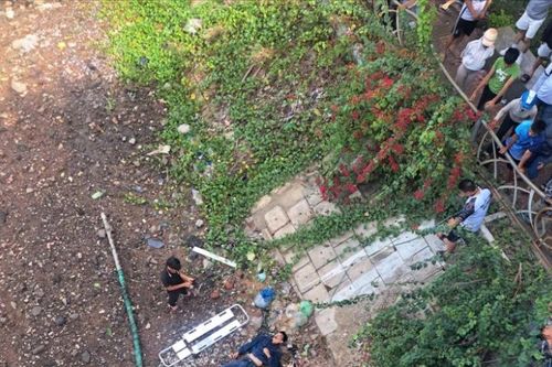 Tai nạn hy hữu, thanh niên đi xe máy trên cầu Hà Thanh 1 rơi xuống sông