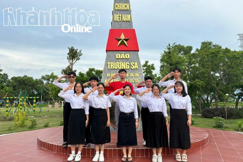 Sống đẹp theo gương Bác - Kỳ 1: Góp sức trẻ xây dựng quê hương