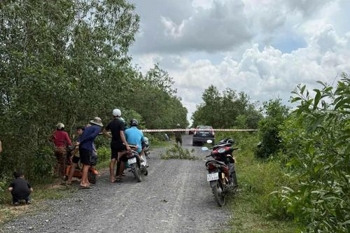 Lấy lời khai kẻ sát hại cô gái rồi phi tang dưới kênh nước ở Tây Ninh