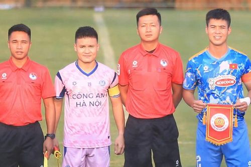 Xin nghỉ vì chấn thương, Quang Hải bất ngờ thành đối thủ của tuyển Việt Nam