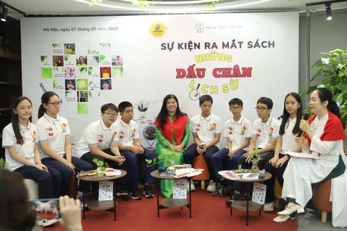 Khám phá Hà Nội qua cuốn sách 'Những dấu chân lịch sử'