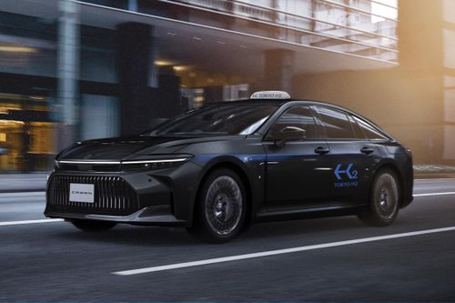Tokyo triển khai đội taxi Toyota Crown chạy pin nhiên liệu hydro