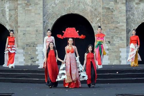 Thời trang Việt từ di sản đến đương đại