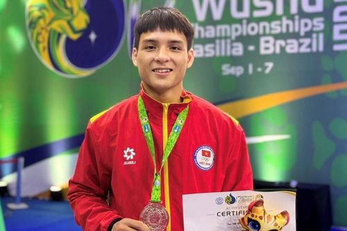 Võ sĩ quê Quảng Ngãi đoạt huy chương bạc tại Giải vô địch Wushu thế giới