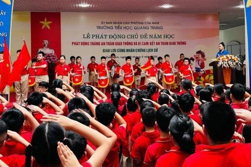 Giáo dục truyền thống yêu nước cho học sinh qua giao lưu với nhân chứng lịch sử