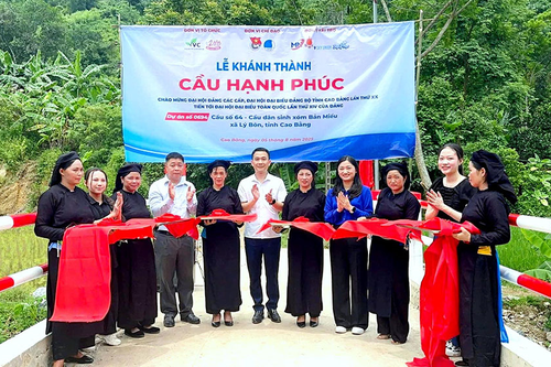 Lãnh đạo toàn diện, phát huy nguồn lực, xây dựng Lý Bôn phát triển bền vững